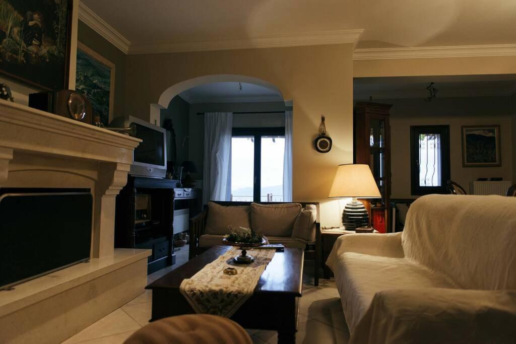 Apartment In Anakasia Overlooking וולוס מראה חיצוני תמונה
